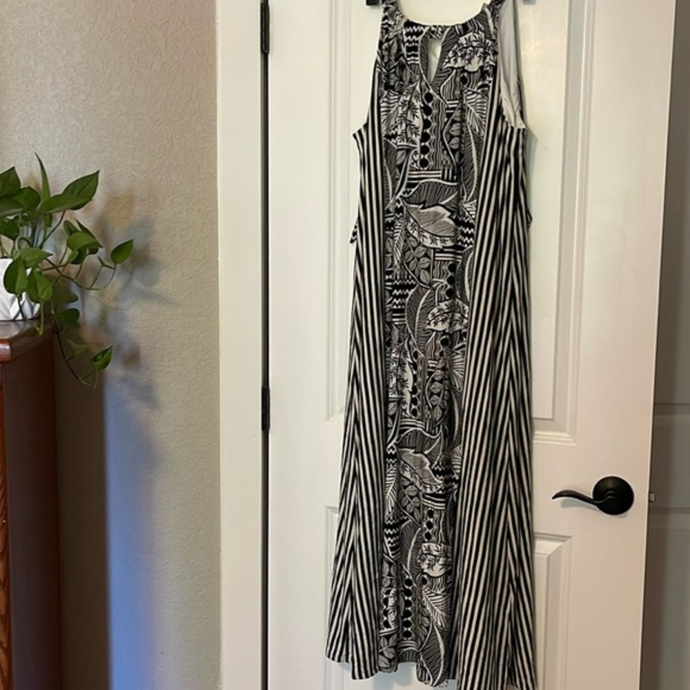 Chico's Black and White Maxi Dress